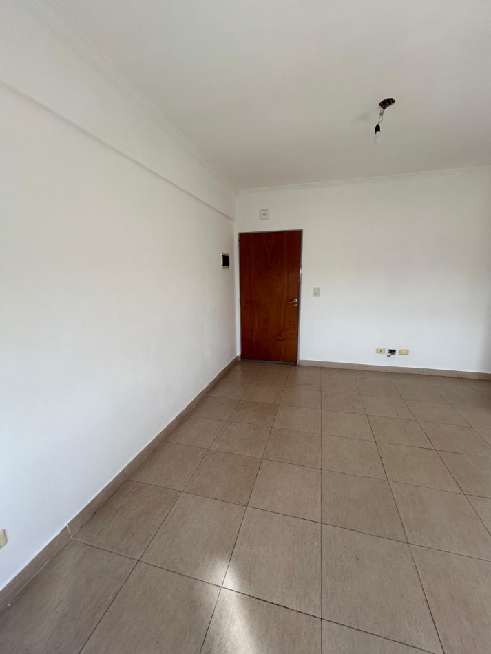 GRAL. PICO 1205 4° B- CIUDAD MADERO- 2 AMBIENTES