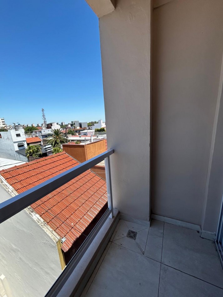 GRAL. PICO 45 3° PISO N° 15 - MONOAMBIENTE A ESTRENAR!!!
