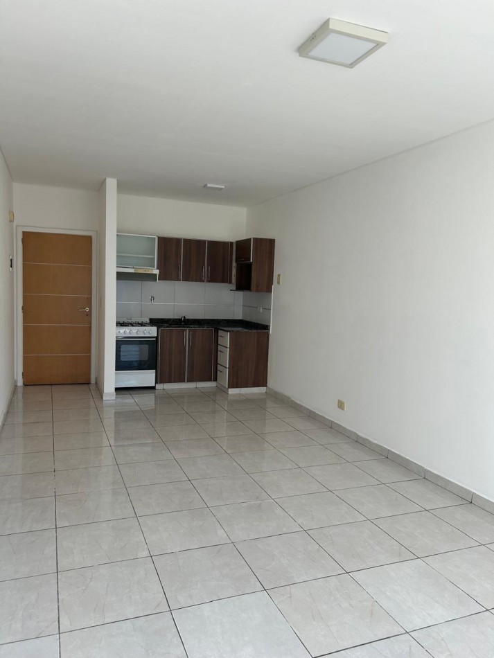 AV. VELEZ SARFIELD 547 3° 4 - CIUDAD MADERO - 2 AMBIENTES | Anzalone Propiedades