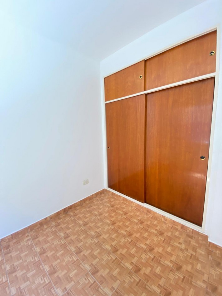 RIVERA 1112 P.B N°4- CIUDAD MADERO - 2 AMBIENTES CON PATIO | Anzalone Propiedades