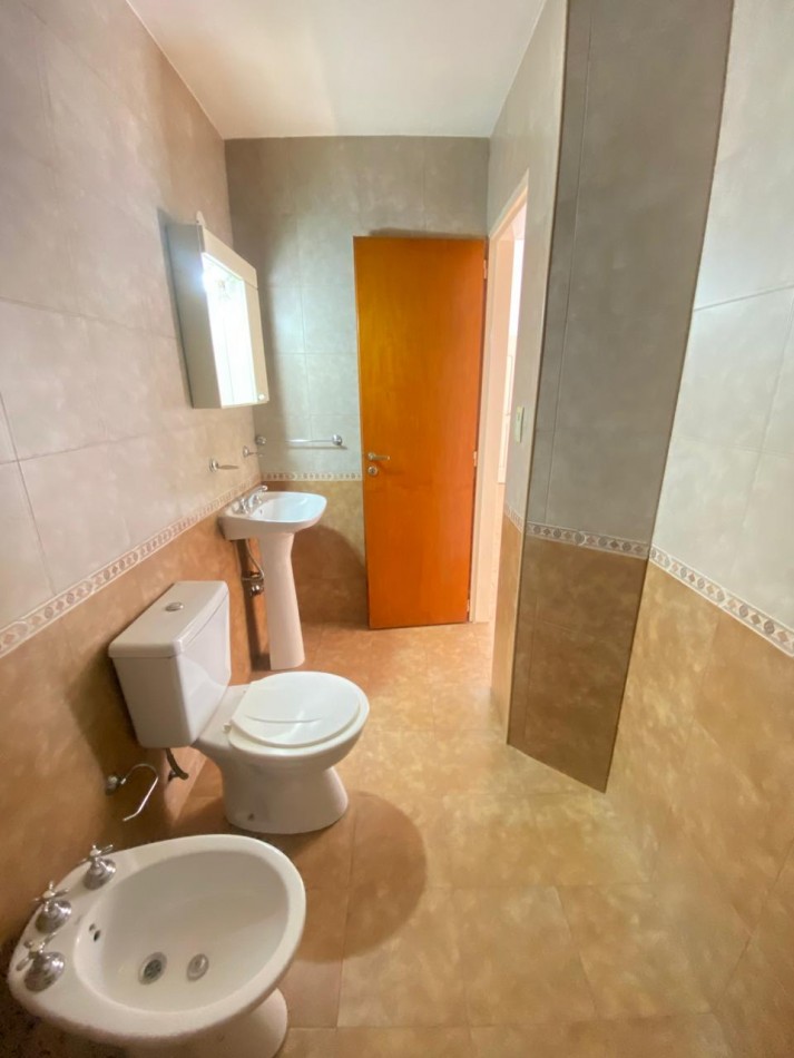 RIVERA 1112 P.B N°4- CIUDAD MADERO - 2 AMBIENTES CON PATIO | Anzalone Propiedades