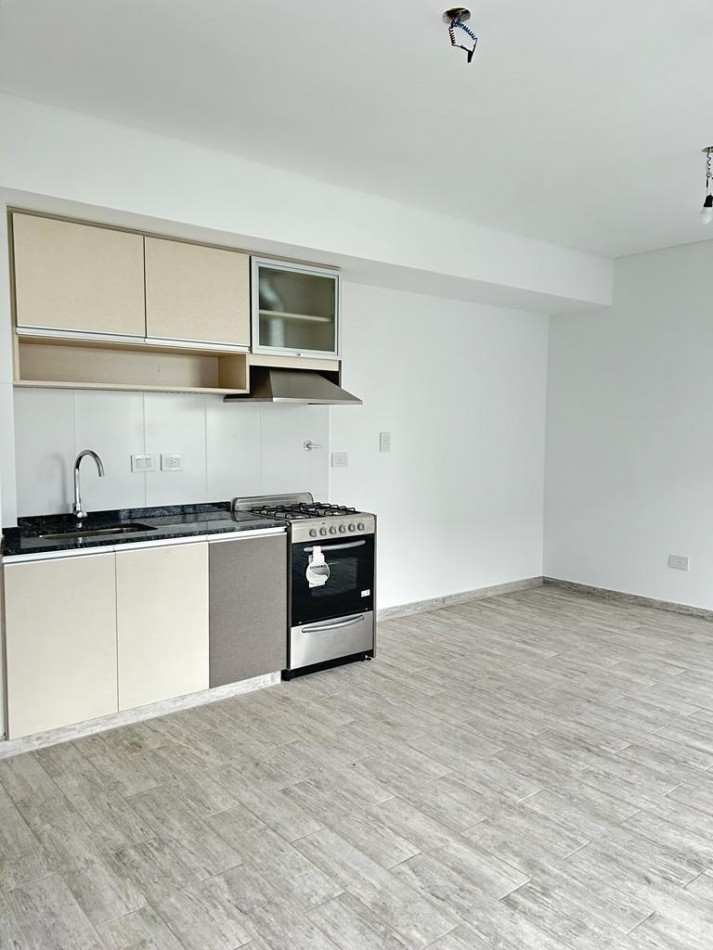 DONOVAN 1252 3° E - MONOAMBIENTE CON COCHERA- TAPIALES | Anzalone Propiedades