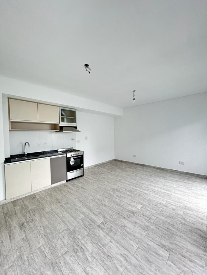 DONOVAN 1252 3° E - MONOAMBIENTE CON COCHERA- TAPIALES | Anzalone Propiedades