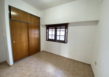 PASAJE KING 936 2° PISO A - CIUDAD MADERO -  3 AMBIENTES